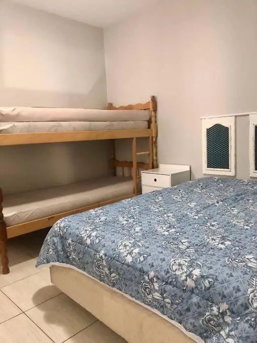 Apartamento Confortavel E Muito Bem Localizado. Bombinhas 0*,  Brazílie